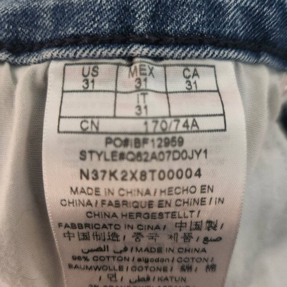 Guess distressed shorts - Picture 4 of 6